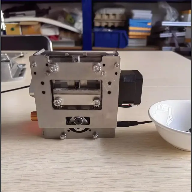 Mini Extrusora de Mesa para Filamento 3D - Parafuso Único
