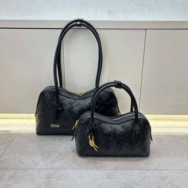 Bolsa de Ombro Vintage de Couro Macio - Elegância e Versatilidade
