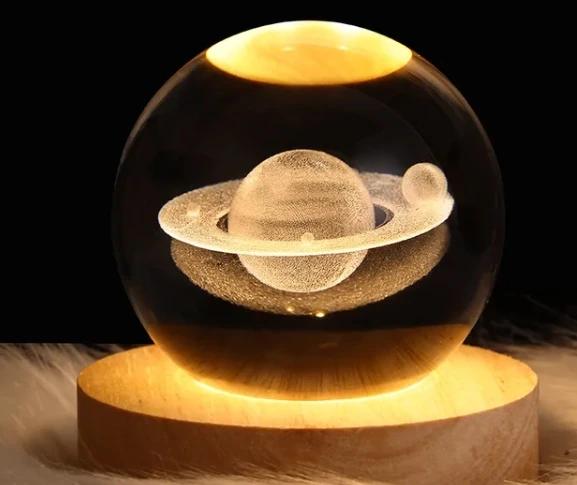 Luminária de Mesa 3D LED Crystal Ball: Lua, Planetas e Galáxia - Decoração Infantil e Presentes Criativos para Festas e Aniversários